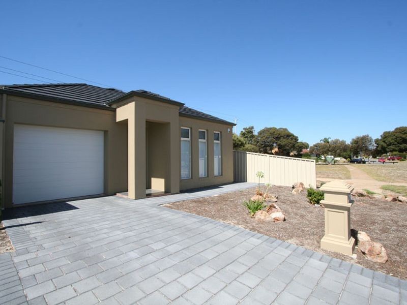 33 Manly Circuit, West Lakes Shore SA 5020