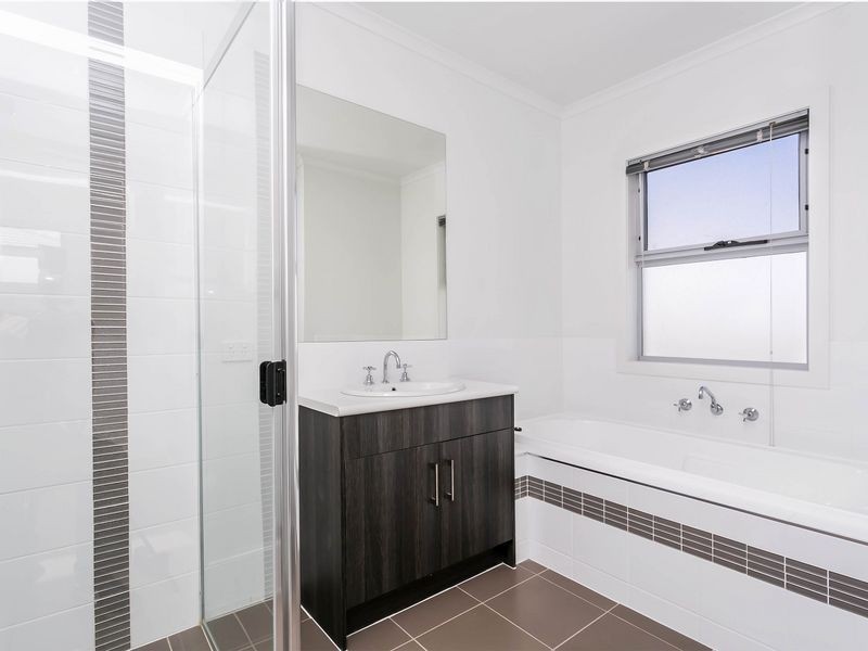 11 Thain Avenue, Findon SA 5023