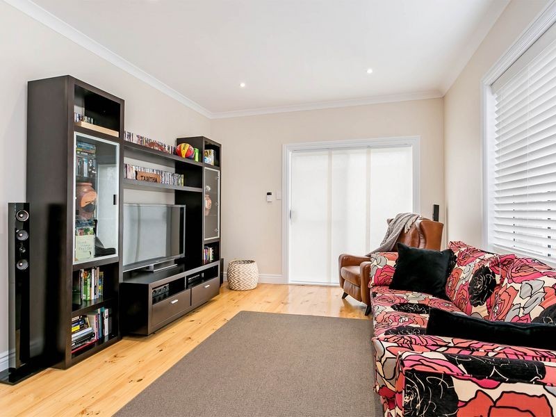 4 Reading Street, Clearview SA 5085