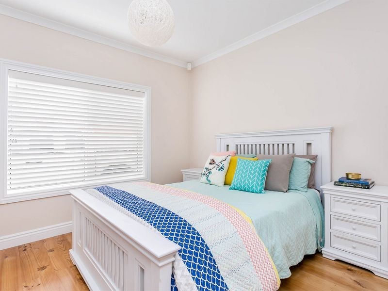 4 Reading Street, Clearview SA 5085