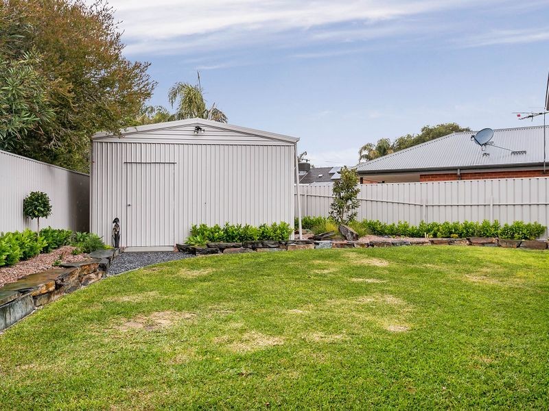 4 Reading Street, Clearview SA 5085