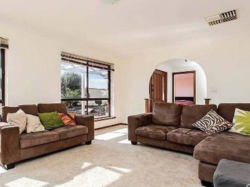 6 Merle Marten Drive, North Haven SA 5018