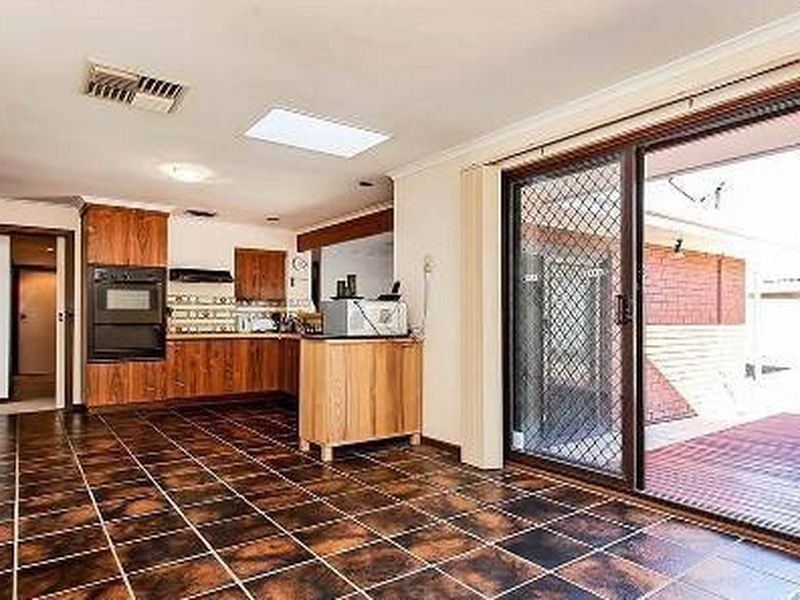 6 Merle Marten Drive, North Haven SA 5018