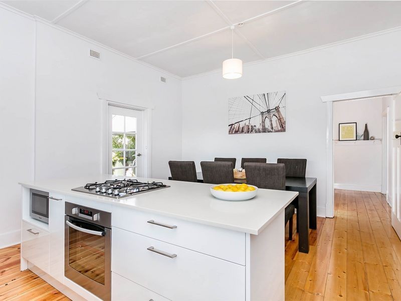 8 Golfers Avenue, Seaton SA 5023