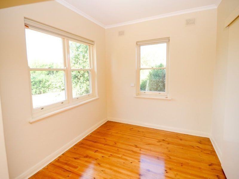 25 Clark Terrace, Seaton SA 5023