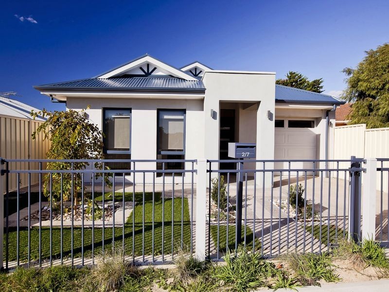 2/7 Minna Terrace, Semaphore Park SA 5019