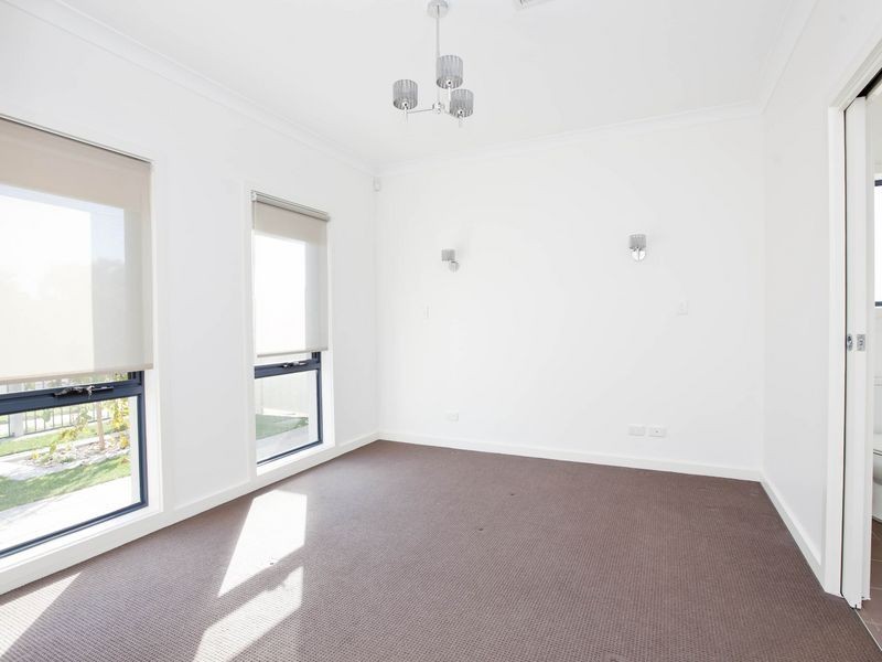 2/7 Minna Terrace, Semaphore Park SA 5019