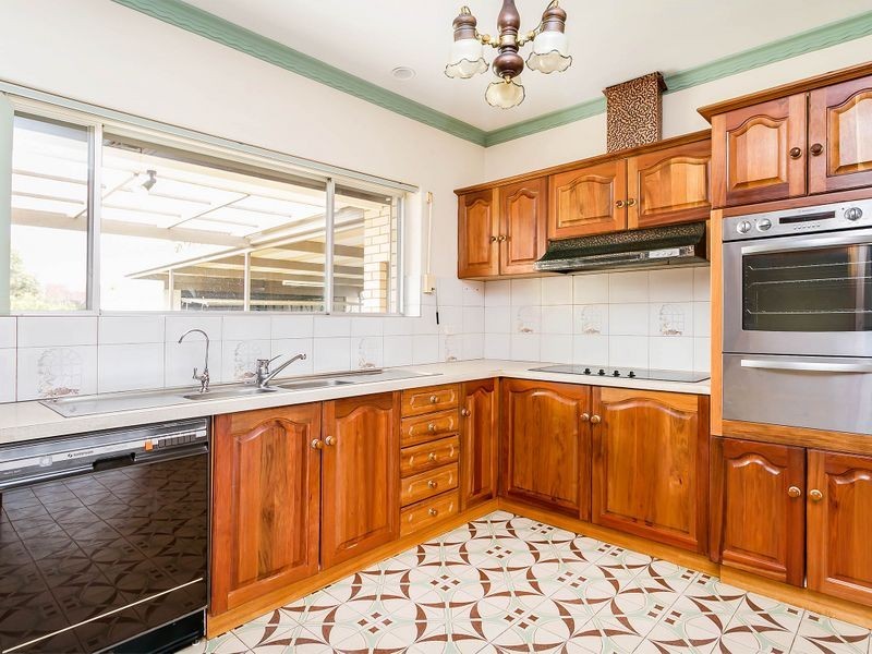 63 Fairford Terrace, West Lakes Shore SA 5020