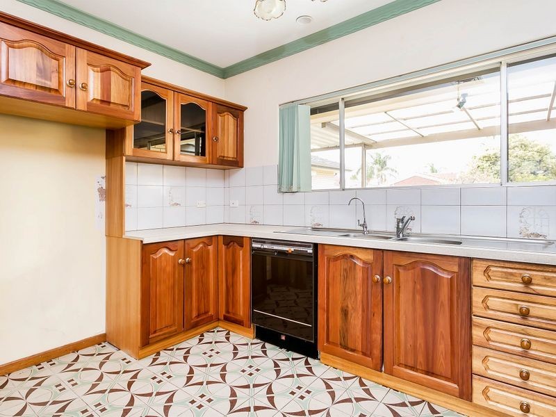 63 Fairford Terrace, West Lakes Shore SA 5020