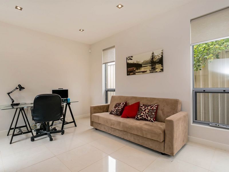 20a Leven Avenue, Seaton SA 5023