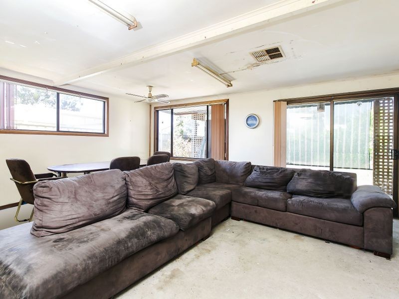 240 Railway Terrace, Taperoo SA 5017