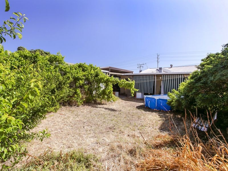 240 Railway Terrace, Taperoo SA 5017