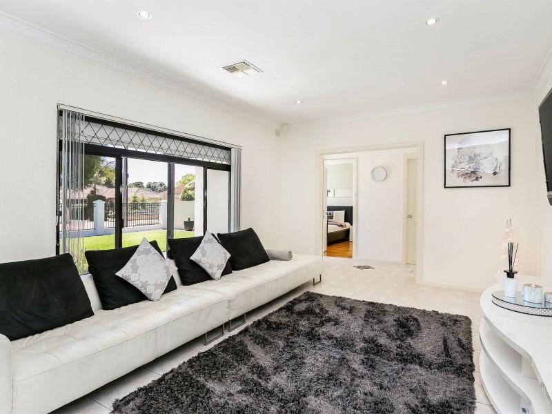 1/2a McAllan Avenue, Seaton SA 5023