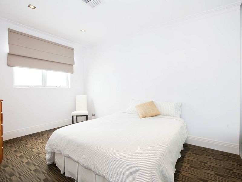 5 Colony Court, West Lakes SA 5021