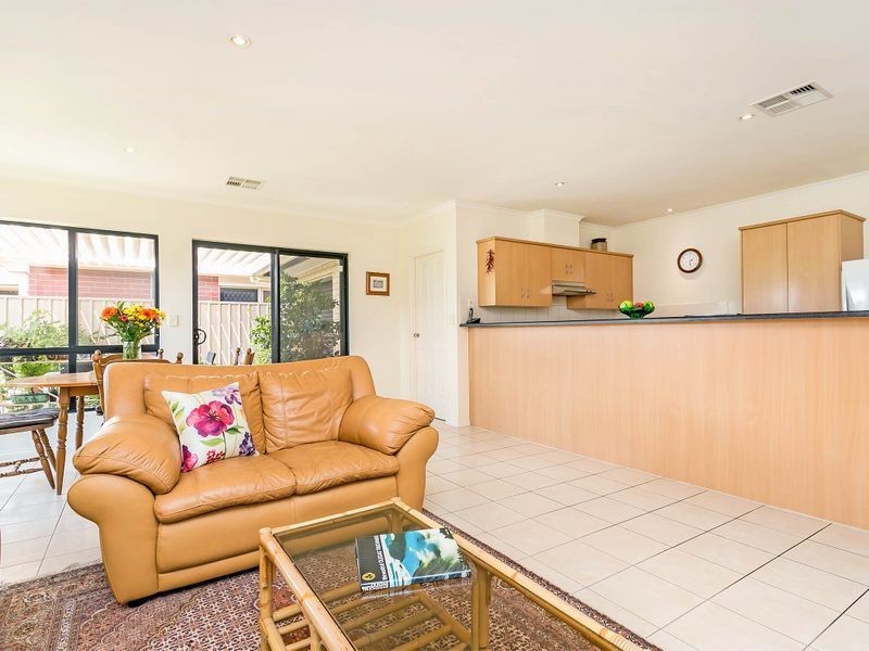 1a Winser Avenue, Seaton SA 5023