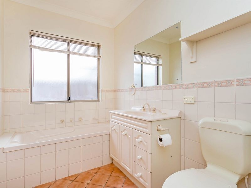 3 South Parade, Seaton SA 5023