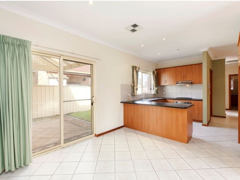 13 Kingborn Avenue, Seaton SA 5023