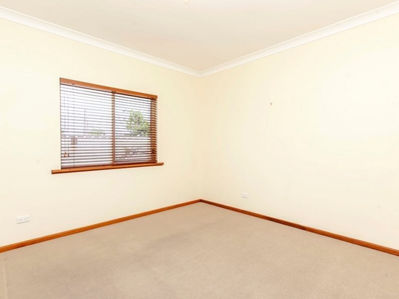 13 Kingborn Avenue, Seaton SA 5023