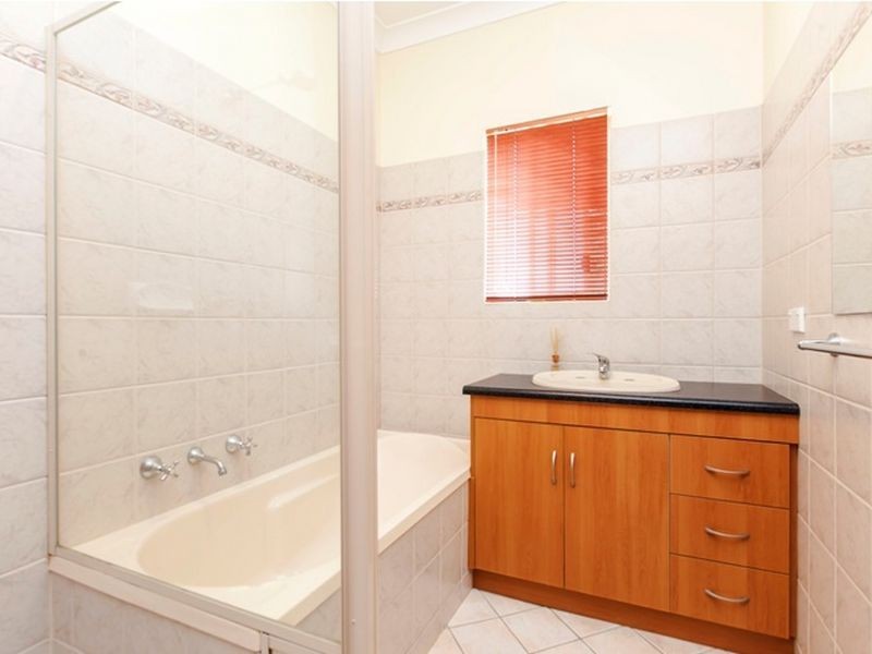 13 Kingborn Avenue, Seaton SA 5023