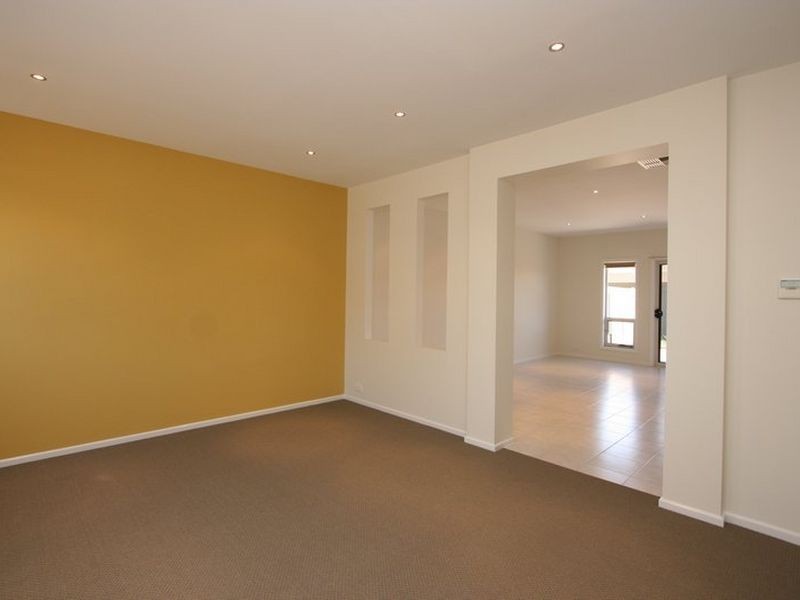 30 Amos Way, Royal Park SA 5014
