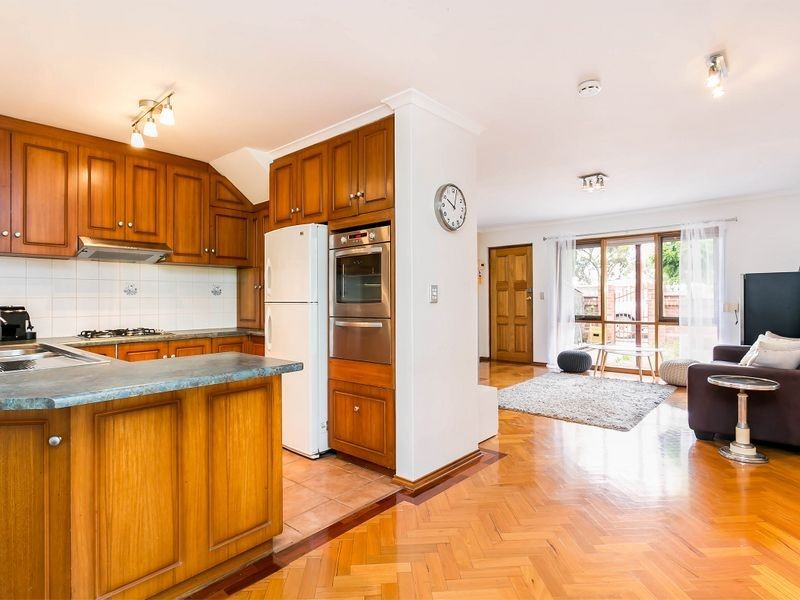 1/166 Trimmer Parade, Seaton SA 5023