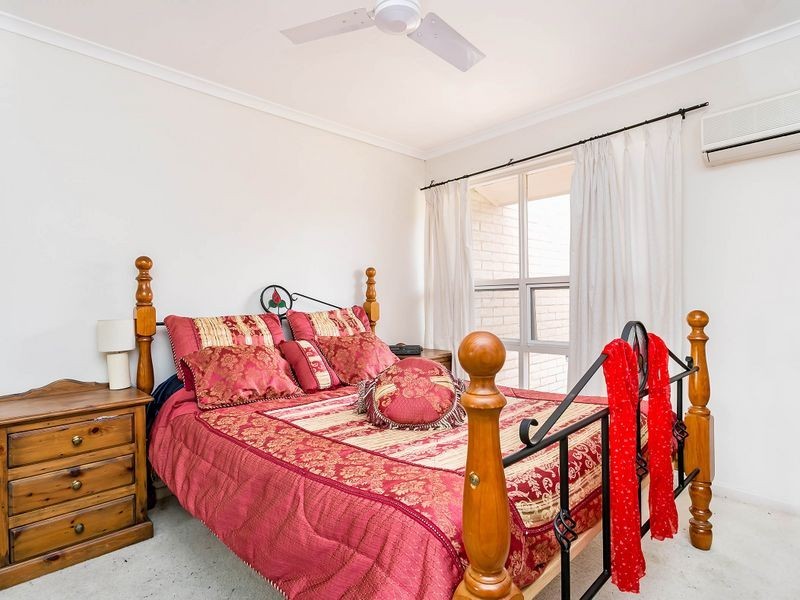 4/7 Mooloola Way, West Lakes Shore SA 5020
