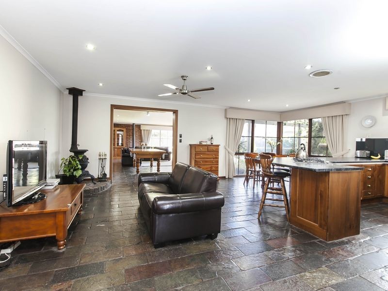 5 Pitcairn Grove, West Lakes SA 5021
