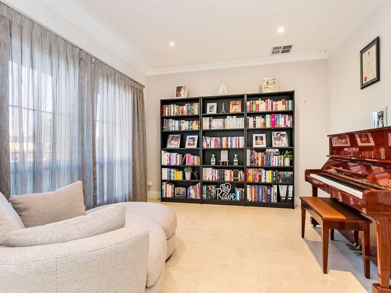 2 Bowen Avenue, Seaton SA 5023