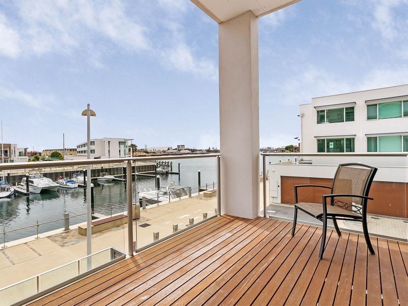 7 Tarni Court, New Port SA 5015