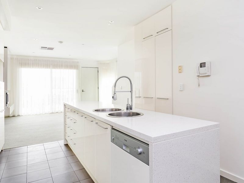 7 Tarni Court, New Port SA 5015