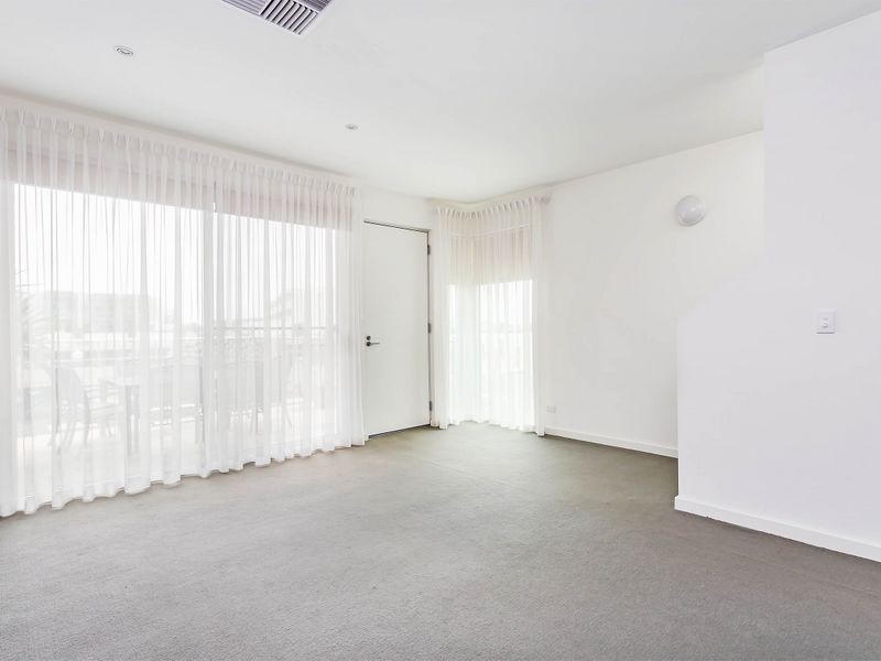 7 Tarni Court, New Port SA 5015