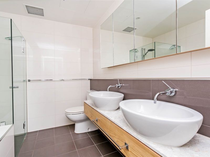 7 Tarni Court, New Port SA 5015