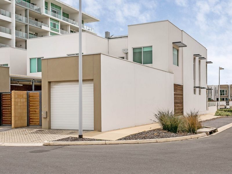 7 Tarni Court, New Port SA 5015