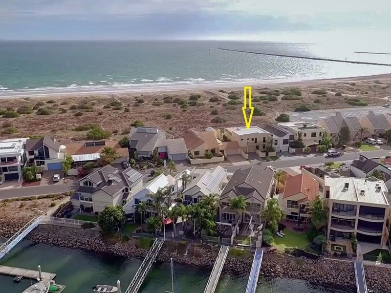 12 Gulf Point Drive, North Haven SA 5018
