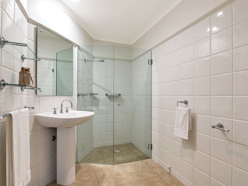 12 Gulf Point Drive, North Haven SA 5018