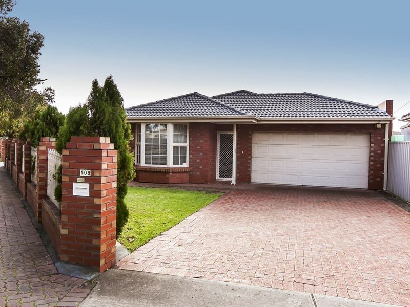 108 Beach Street, Grange SA 5022