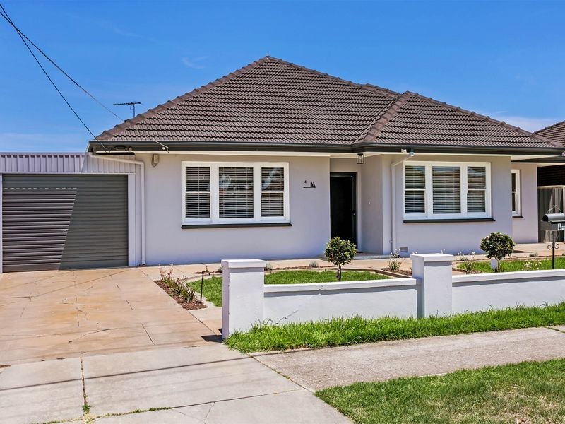 4 Lothian Avenue, Seaton SA 5023