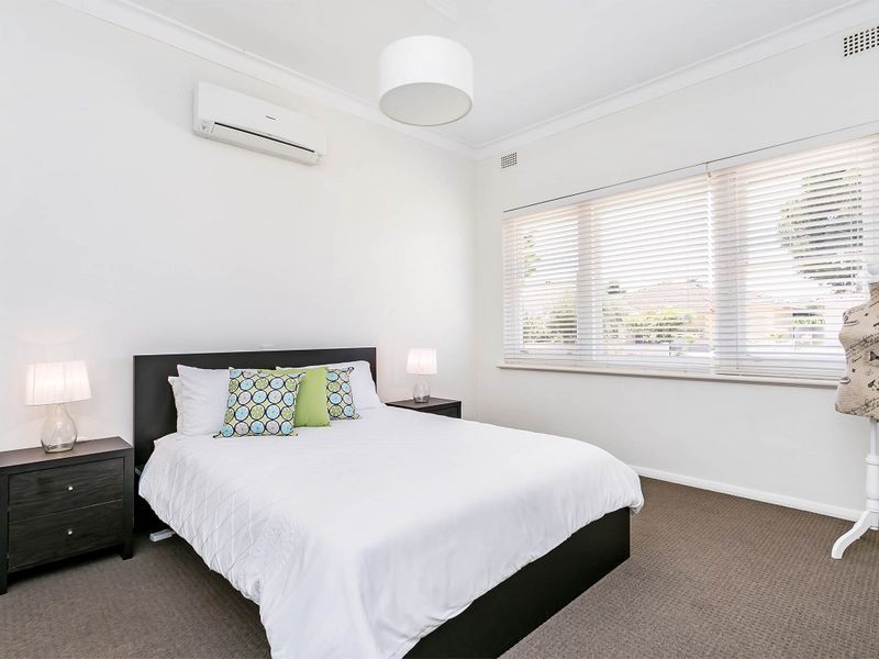 4 Lothian Avenue, Seaton SA 5023