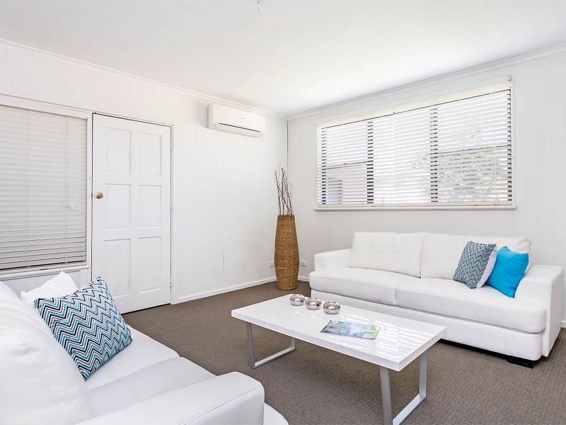 4 Lothian Avenue, Seaton SA 5023