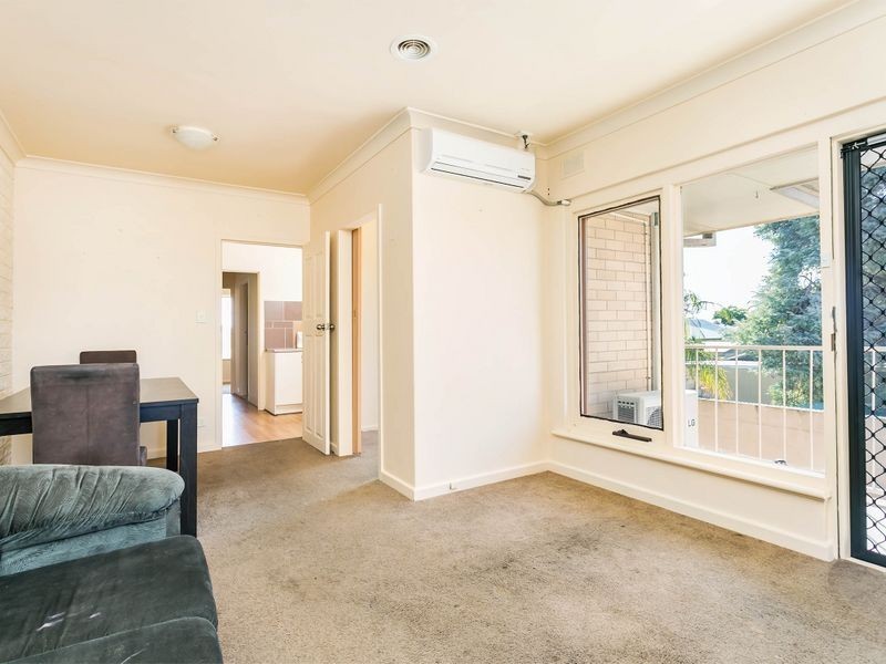 4/16 Russell Street East, Rosewater SA 5013