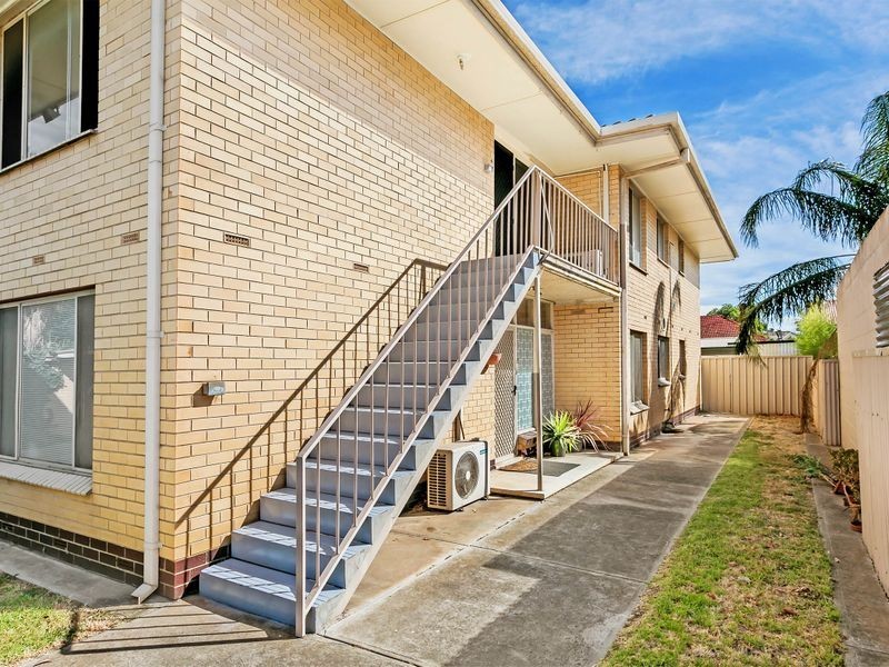4/16 Russell Street East, Rosewater SA 5013