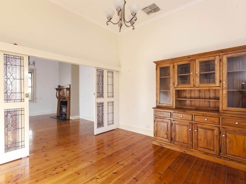 98 Langham Place, Port Adelaide SA 5015