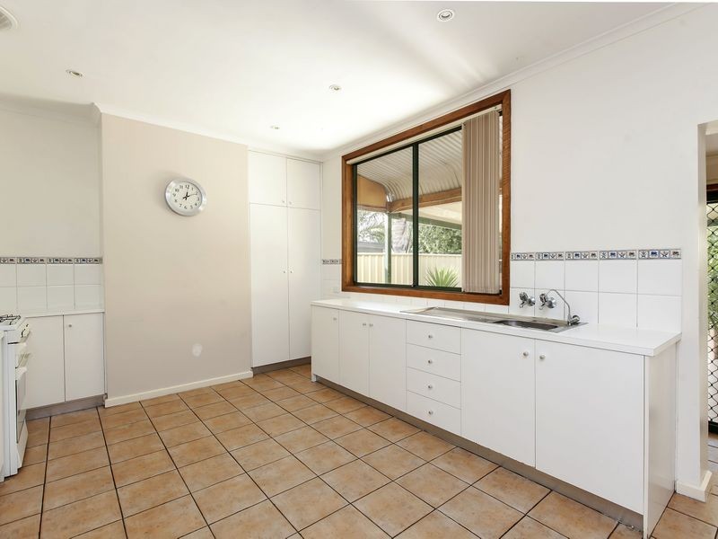 98 Langham Place, Port Adelaide SA 5015