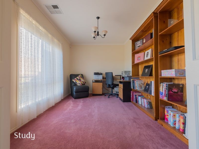 5 Frances Court, Blakeview SA 5114