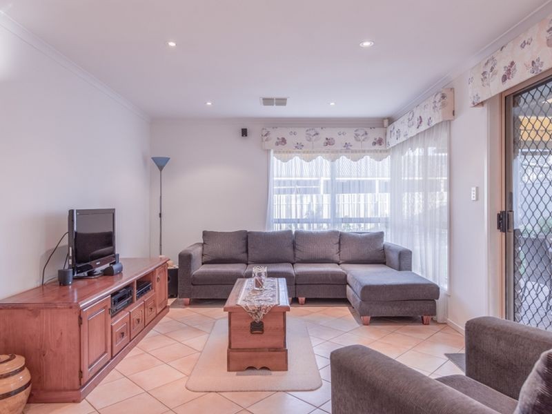 15 Legend Avenue, Walkley Heights SA 5098