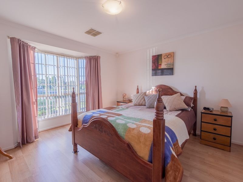 15 Legend Avenue, Walkley Heights SA 5098