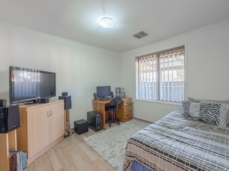 15 Legend Avenue, Walkley Heights SA 5098