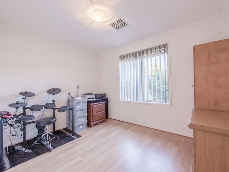 15 Legend Avenue, Walkley Heights SA 5098