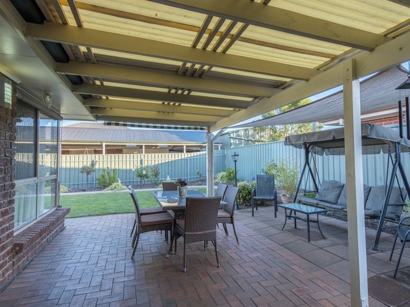 15 Legend Avenue, Walkley Heights SA 5098