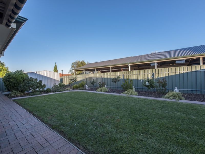 15 Legend Avenue, Walkley Heights SA 5098